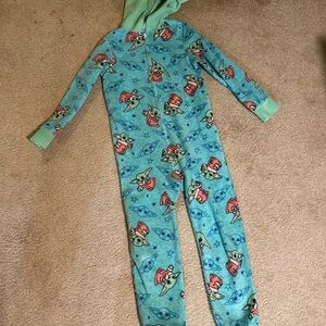 Baby yoda onesie girls size 8/10